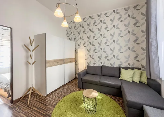 Laura\'S Apartment